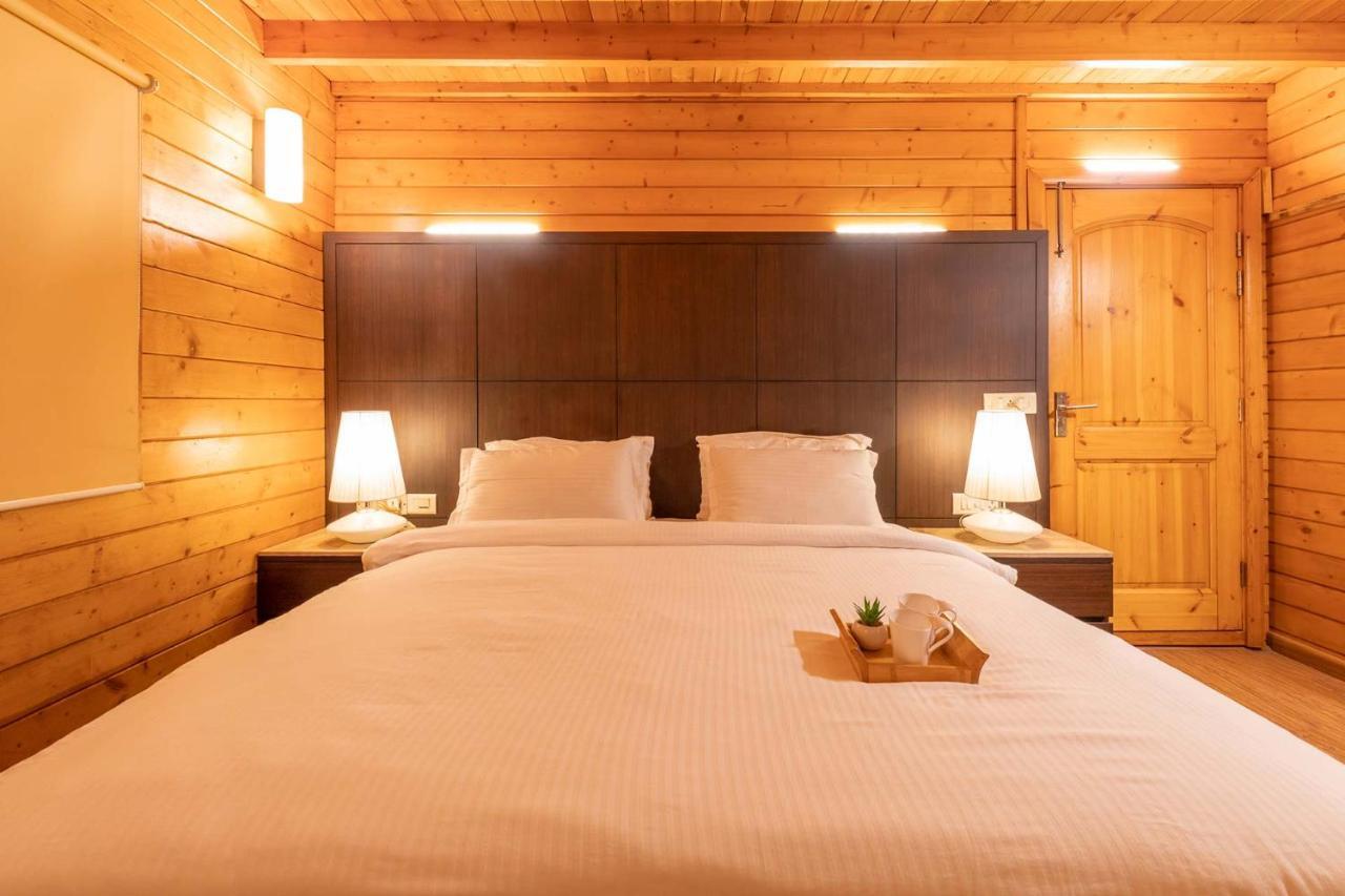 Nature'S Abode - The Wooden Villa At Morjim By Stayvista Exterior foto